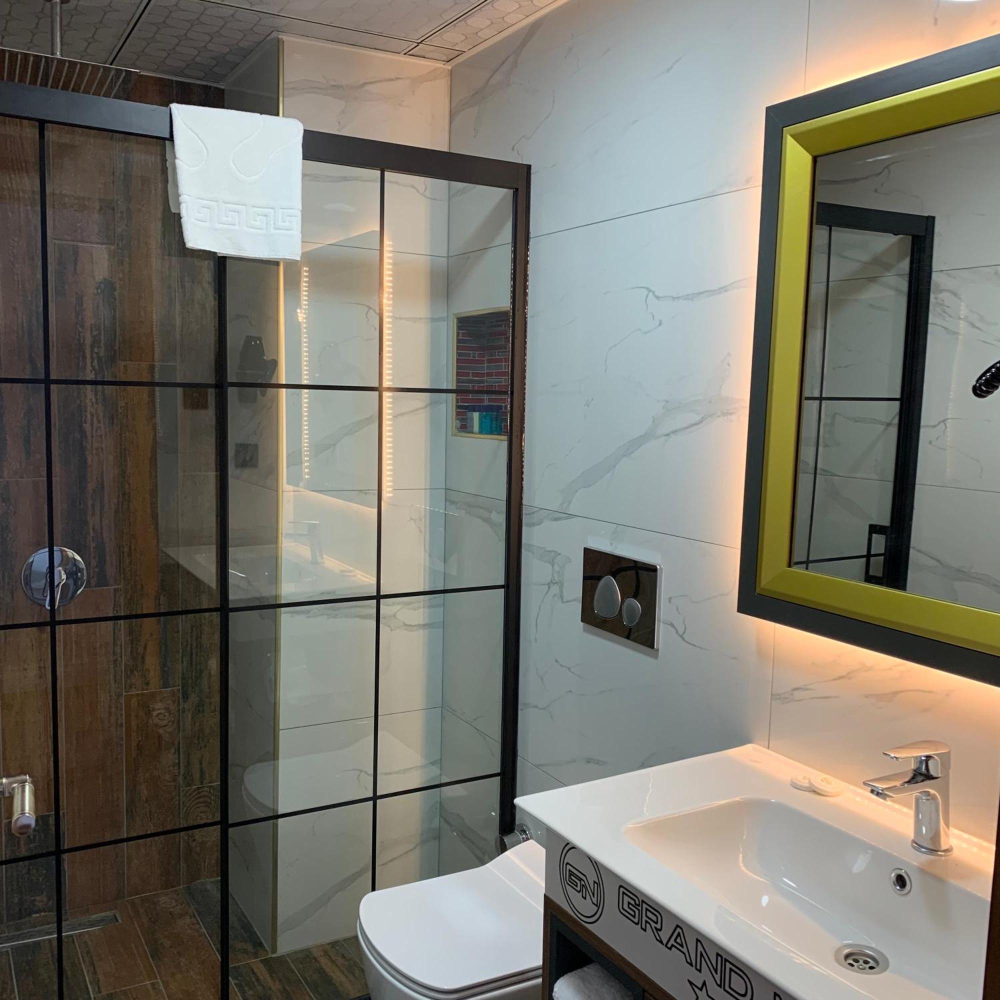 Grand Nergiz Otel Анталия Екстериор снимка